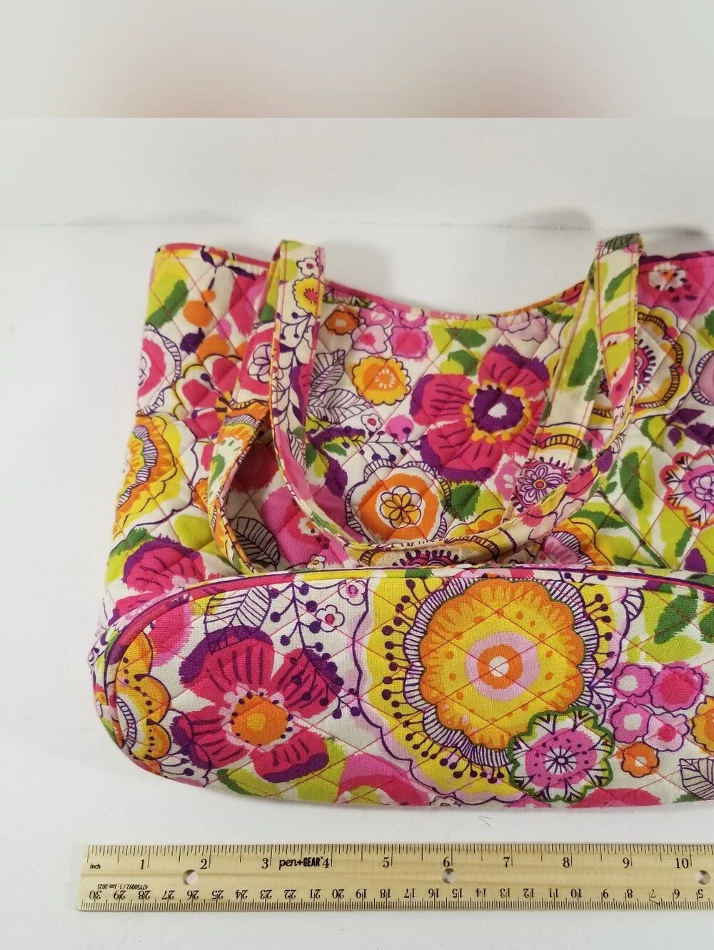 Vera Bradley Clementine Bag Quilted Cotton Floral Purse Retired Pattern Pink